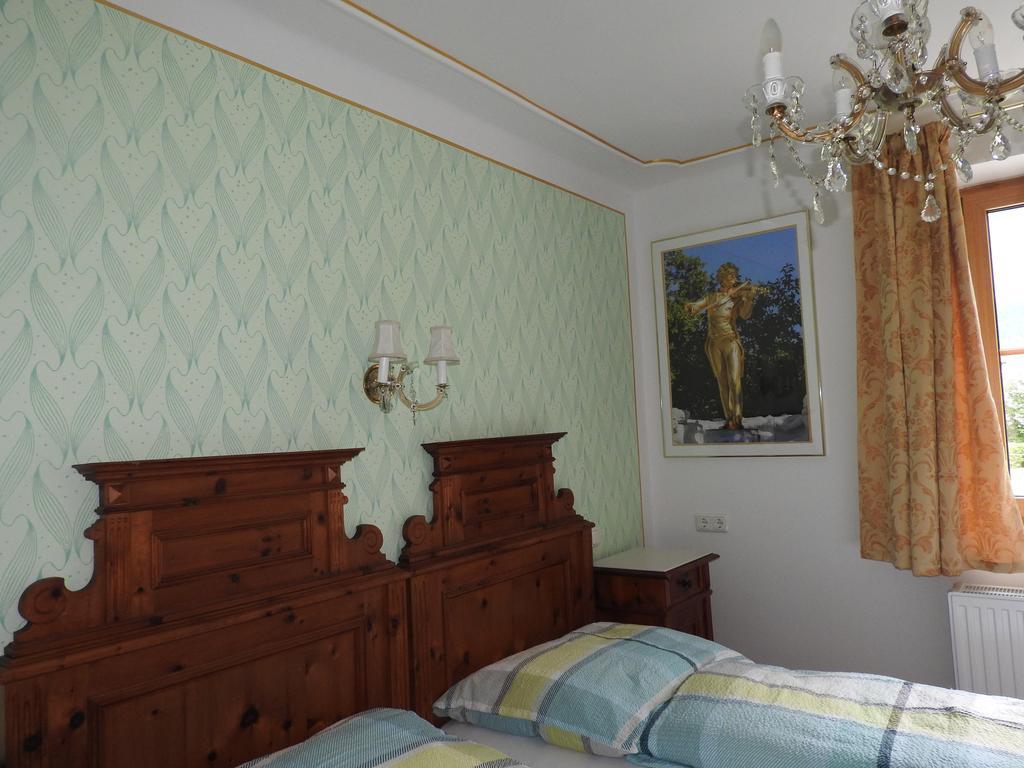 Haus Bellevue Appartement Obertraun Buitenkant foto